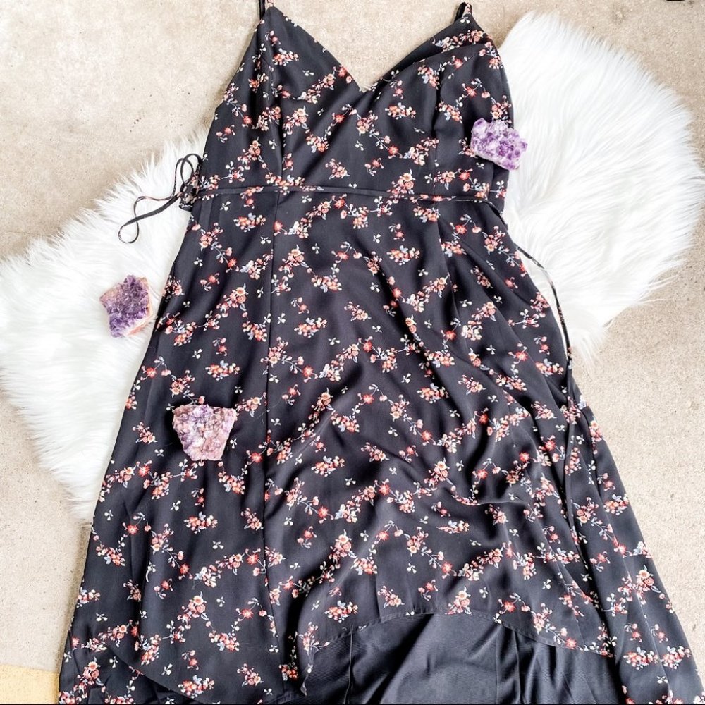 ECLAIR Black Floral Spaghetti Strap Dress